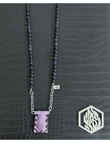 Collier Petek Ametyst Purple s'inspire de l'anatomie humaine