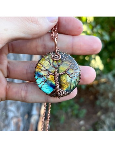 Pendentif « Arbre de vie » en Labradorite Spectrolite - Reflet Jaune/bleu sur le site 